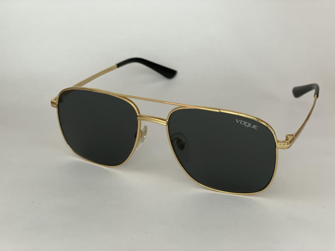 Gigi Hadid x Vogue Eyewear VO4083 Güneş Gözlüğü A-30018